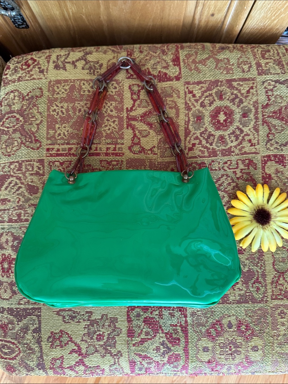 👛 RARE + Vintage; Kelly Green 50’s/60’s Vinyl Purse w/Coca Cola Colored Handles! - Picture 6 of 14
